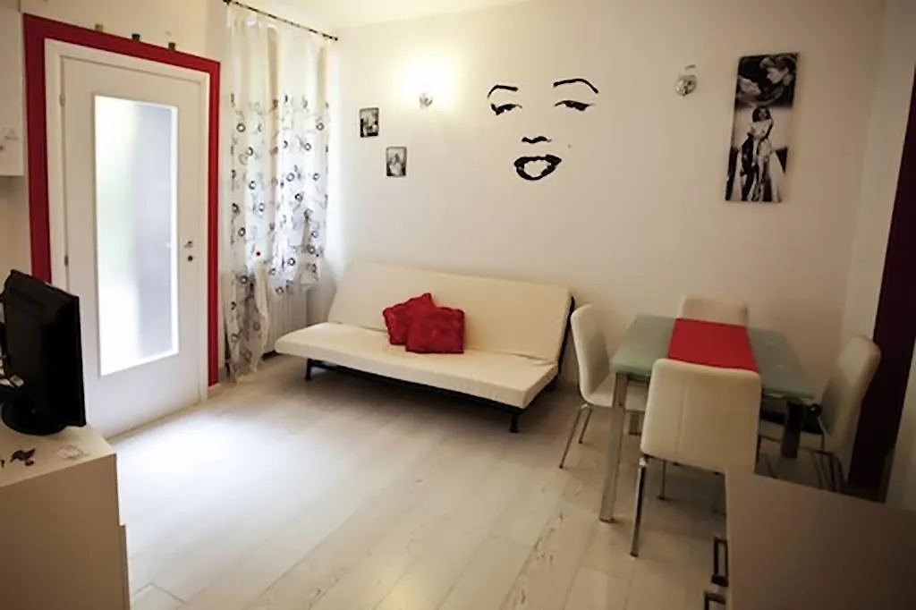 Loreto Apartment Milan